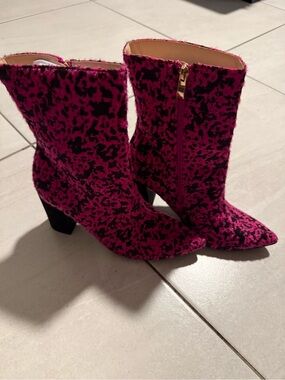 Fuchsia Patterned Mid-Calf Heeled Boots with Side Zip